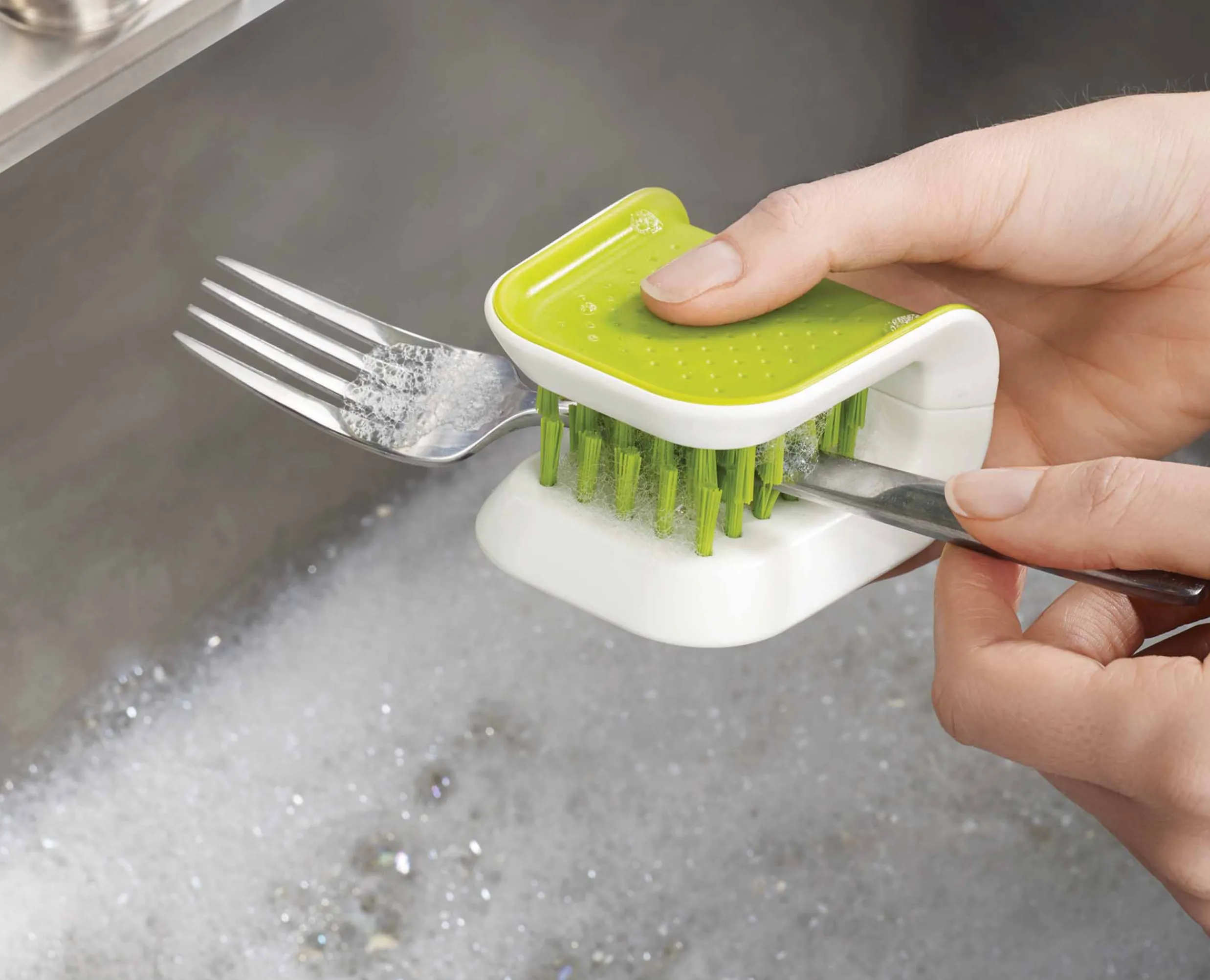 Discount Brosse Couteaux et Cous BladeBrush™ Brosses & Éponges