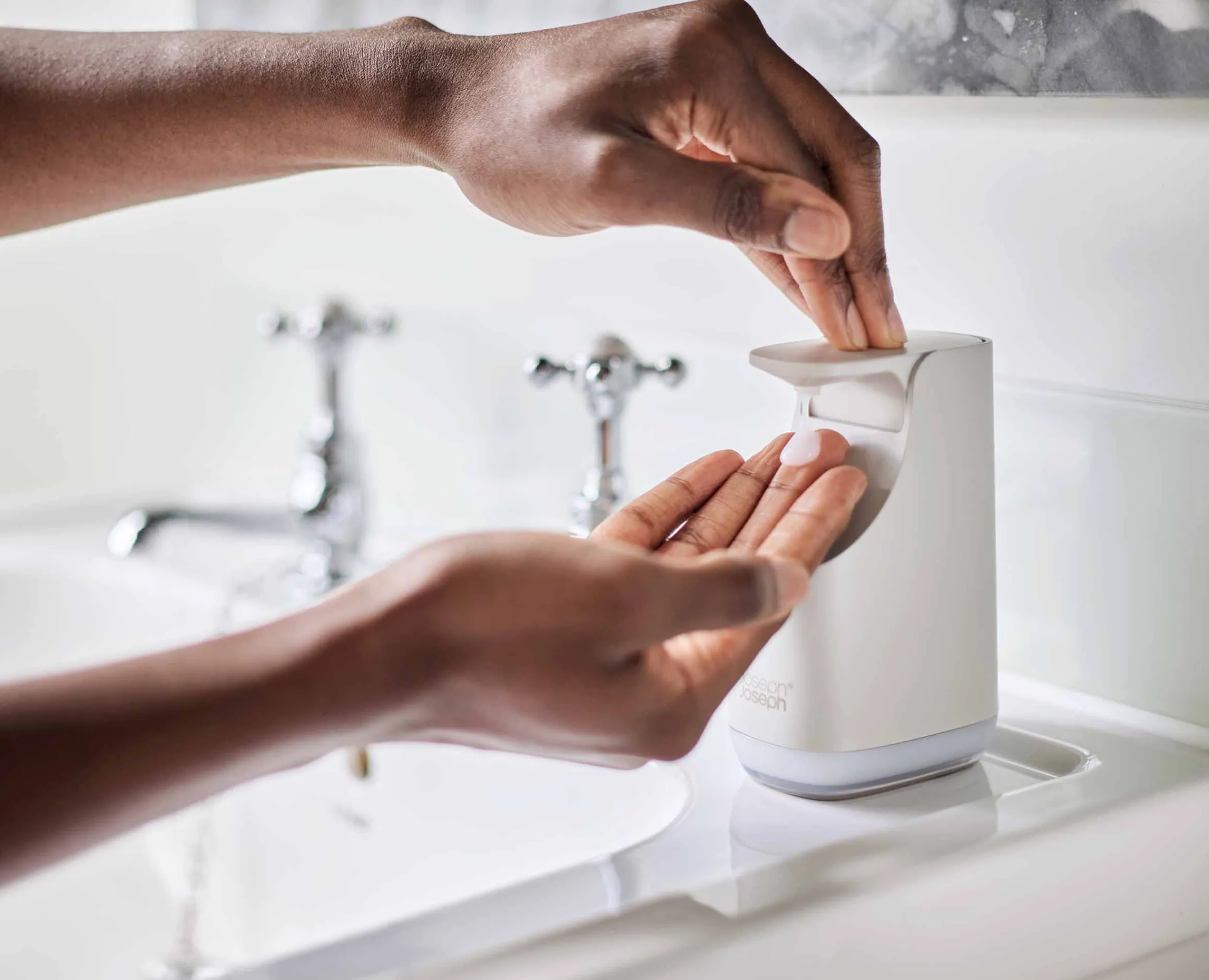 Sale Distributeur de Savon Liquide Slim™ Porte-Savons Et Distributeurs De Savon