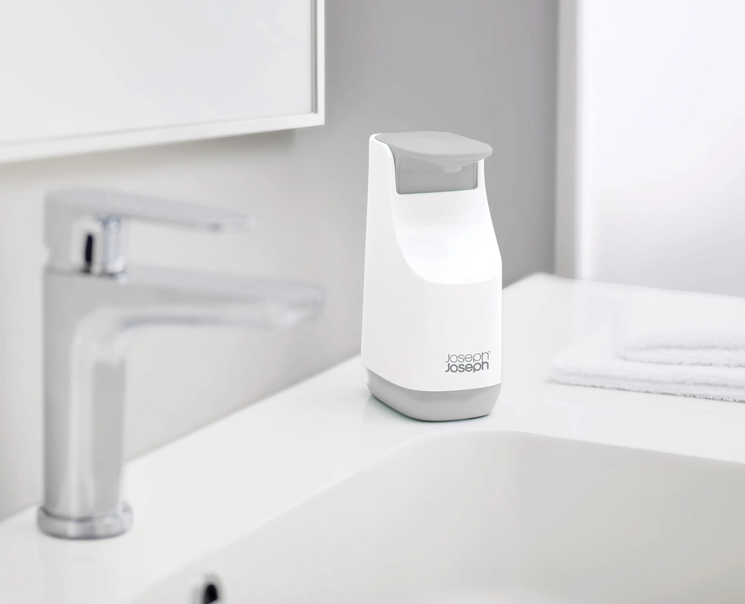Sale Distributeur de Savon Liquide Gris Slim™ Porte-Savons Et Distributeurs De Savon