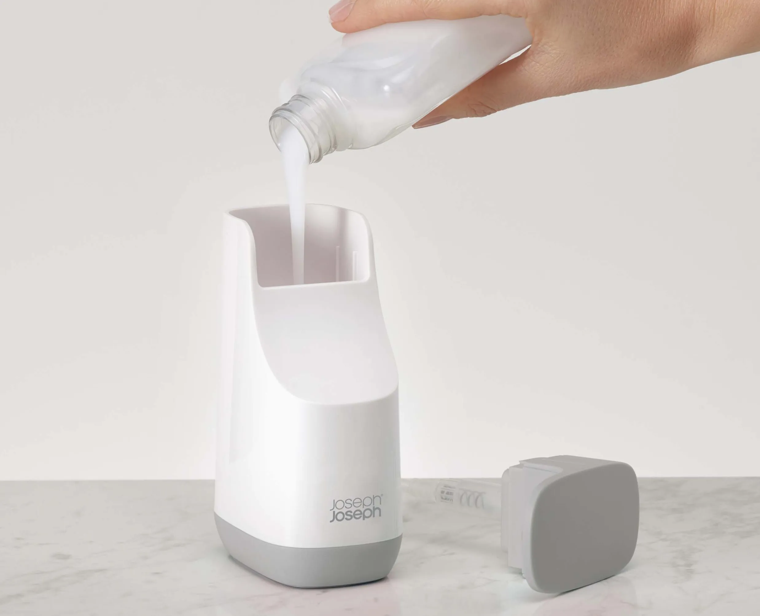 Sale Distributeur de Savon Liquide Gris Slim™ Porte-Savons Et Distributeurs De Savon