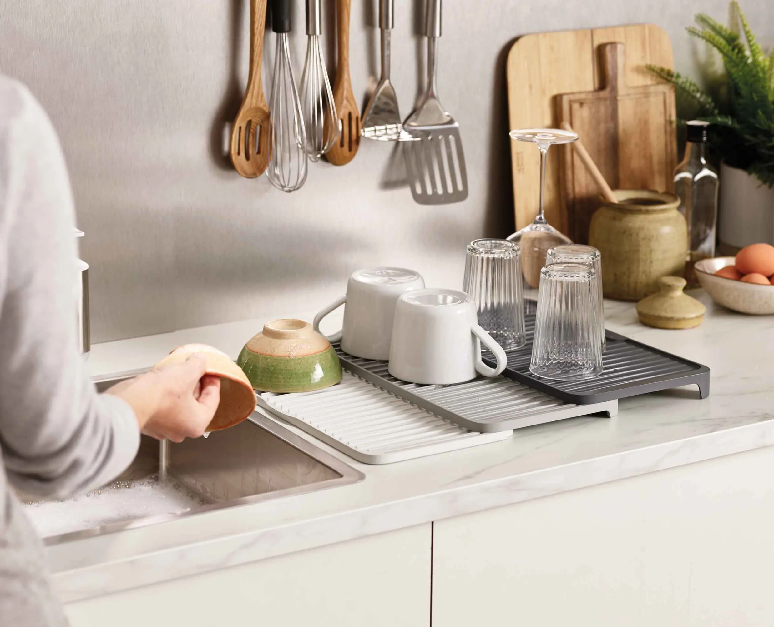 Hot Égouttoir à vaisselle extensible Tier™ Égouttoirs À Vaisselle