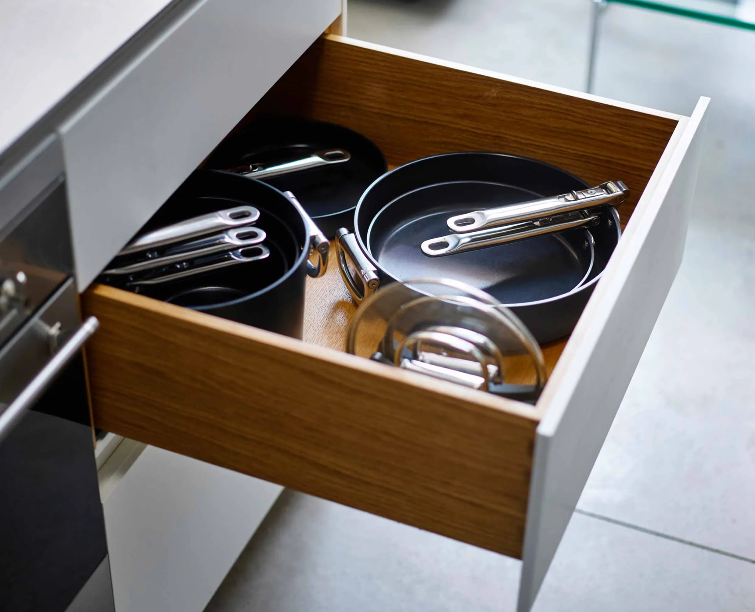 Clearance Poêle à frire Space antiadhésive en céramique poignée pliante 28 cm e Poêles Et Casseroles