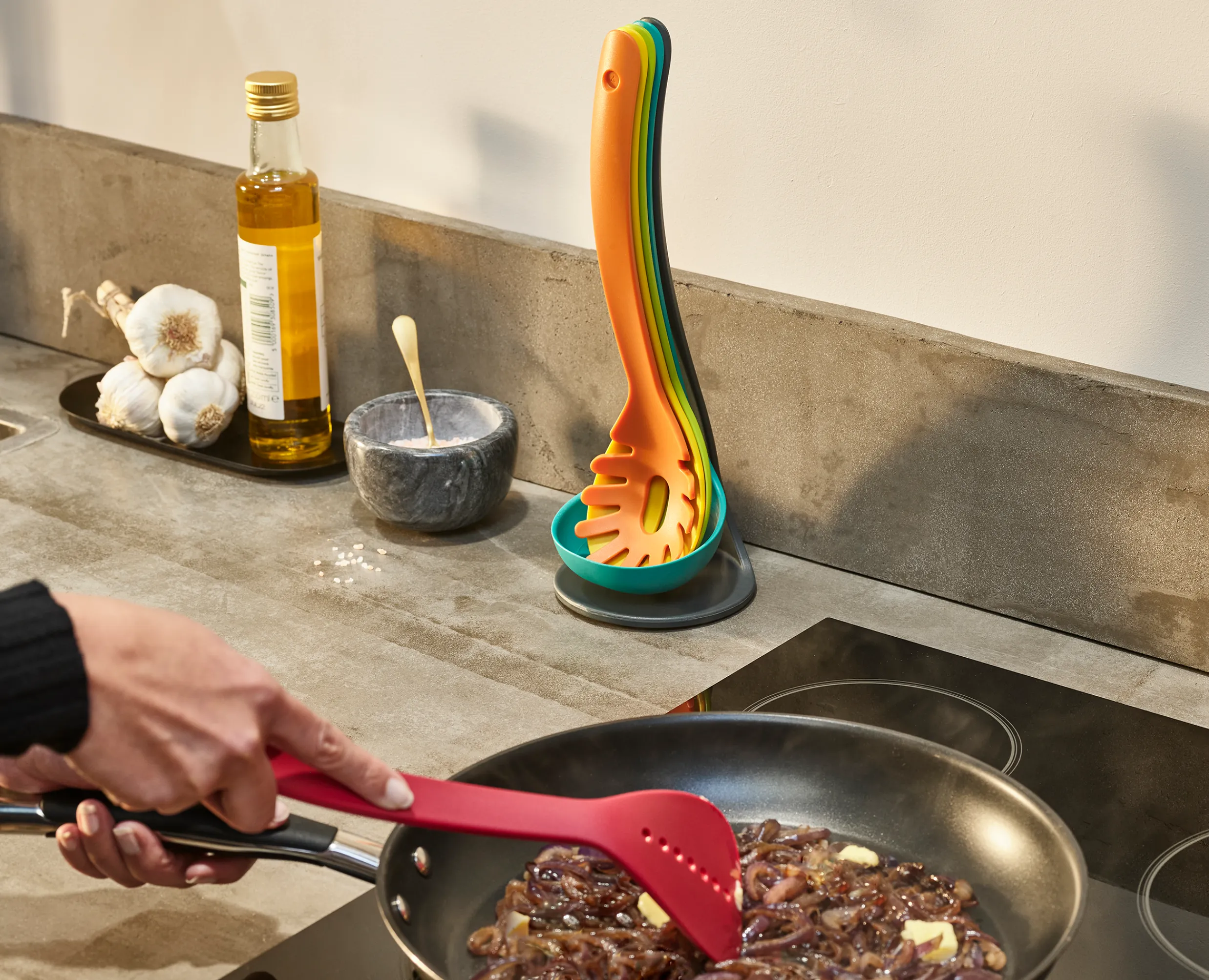 Outlet Set de 5 Ustensiles de Cuisine Empilables aux Poignées Magnétiques Nest™ Gadgets Et Ustensiles